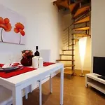 La Farina Aparthotel 4*