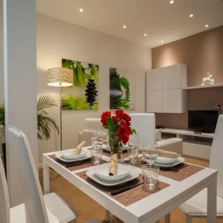 Aparthotel La Farina 4*